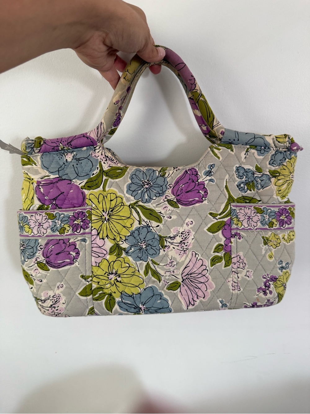 Vera Bradley tote bag quilted design pastel floral "Watercolor" Retired hand bag